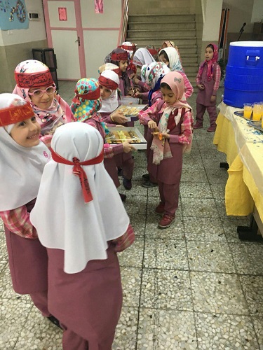 برگزاری جشن مبعث پیامبر گرامی اسلام حضرت رسول اکرم (ص) در دبستان دخترانه
